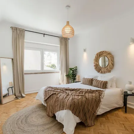 Elegant 2br With Balcony Apartment