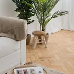 Elegant 2br With Balcony Διαμέρισμα Lisboa