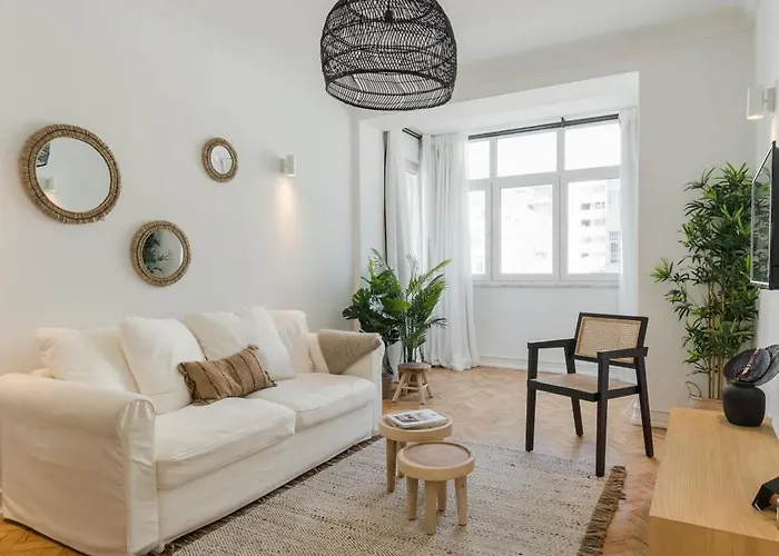 Elegant 2br With Balcony Apartmán *